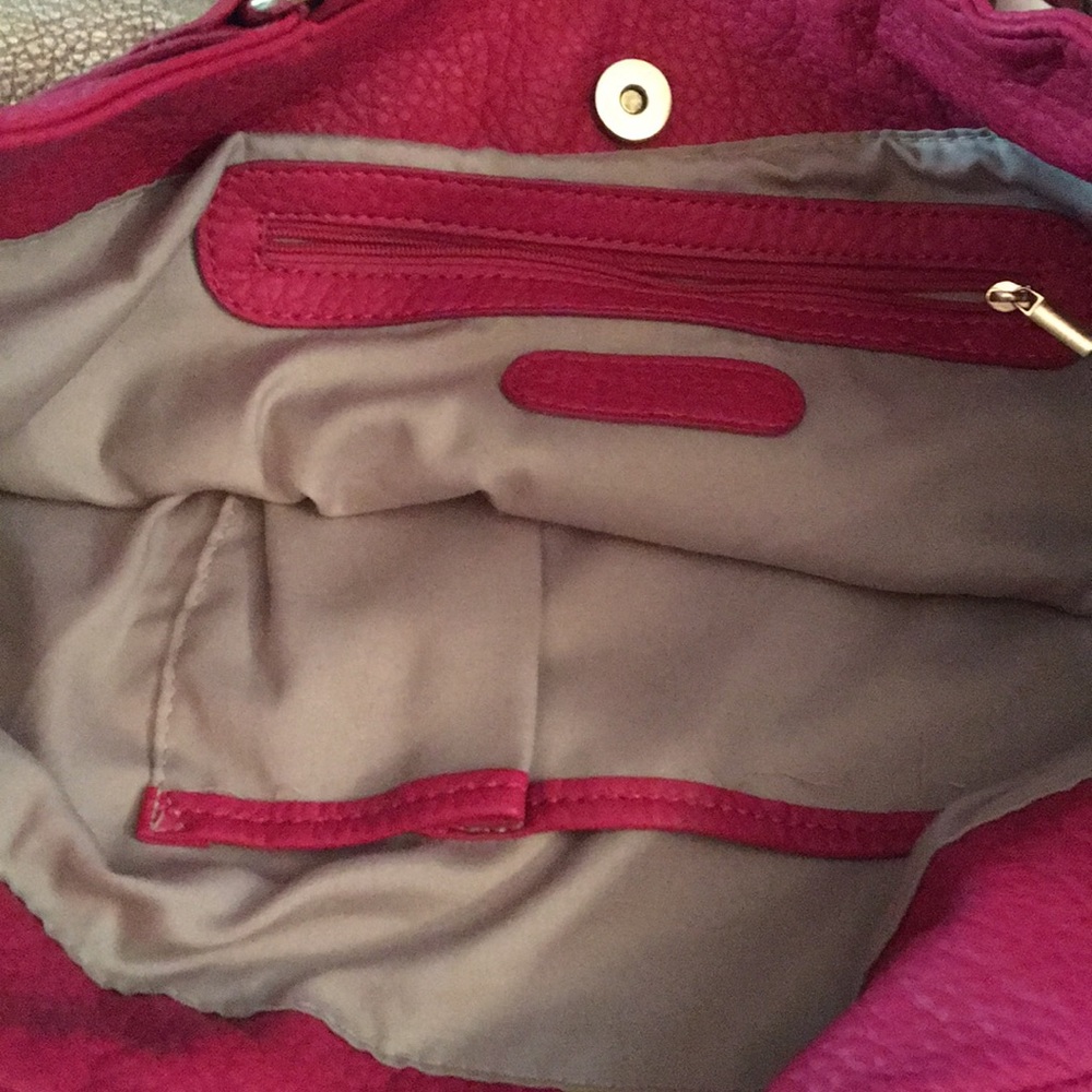 Purses - Picture 4 of 4